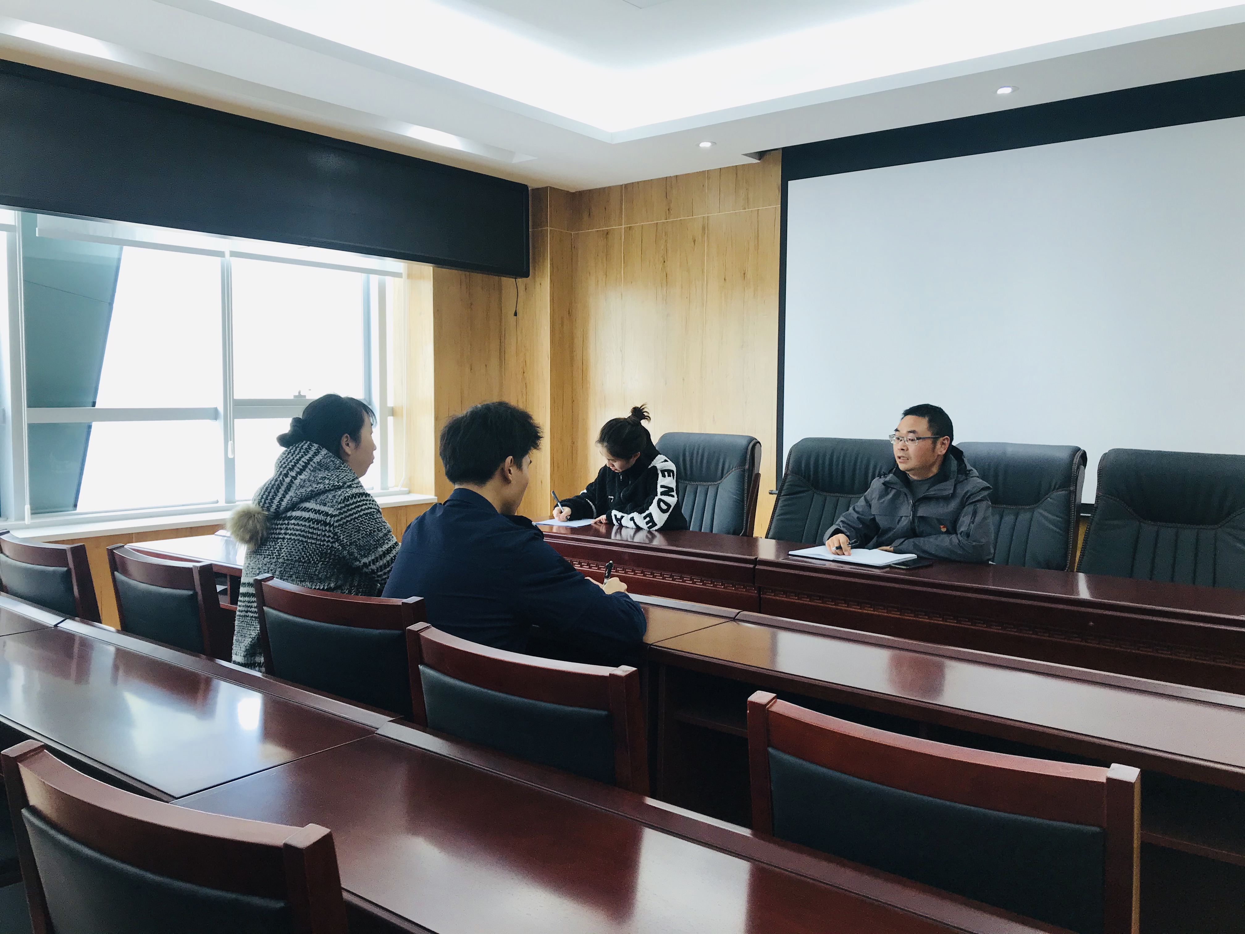 2021.10.26+成渝分公司+成都管理處各支部召開入黨積極分子談心談話座談會+楊雪蓮