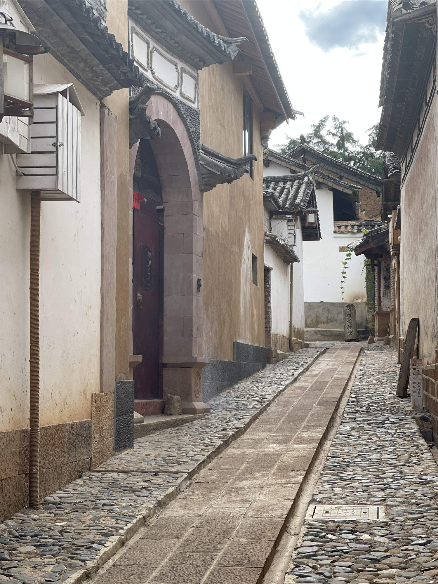 小路——四川成渝高速公路股份有限公司成渝分公司方媛_副本 小路——四川成渝高速公路股份有限公司成渝分公司方媛_副本