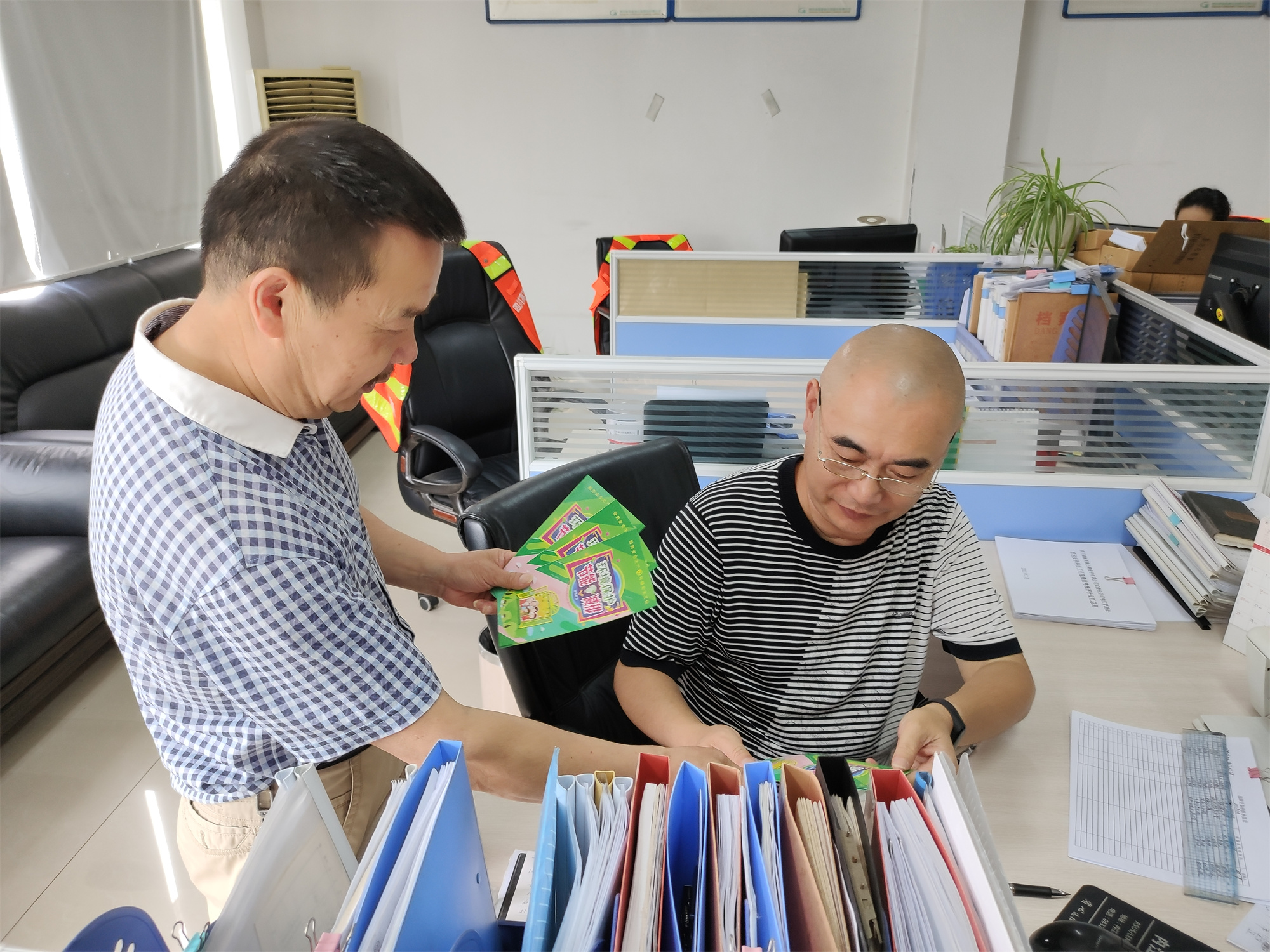 送法進企業 普法入人心——內江管理處開展法治宣傳教育進企業活動