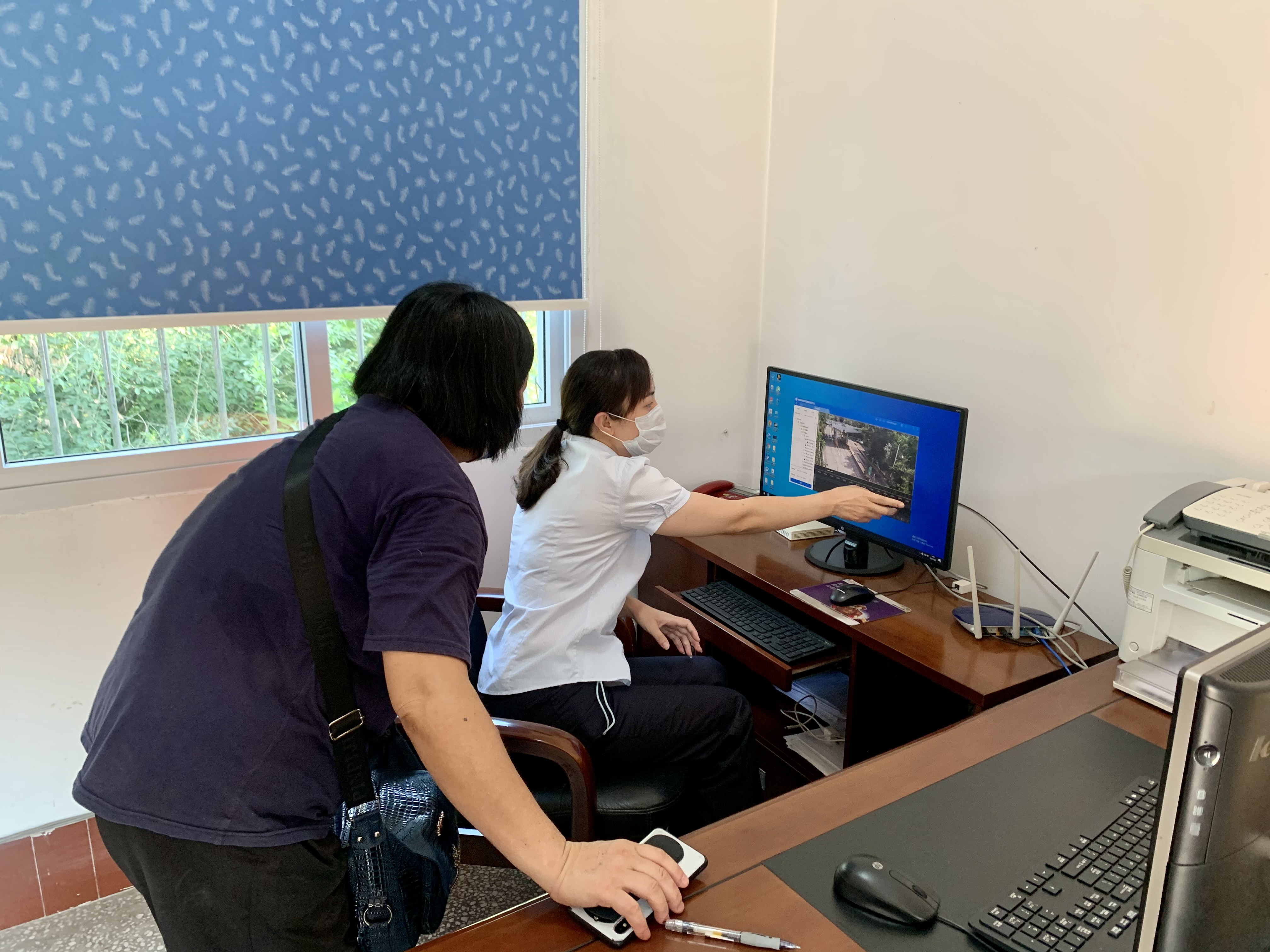 排憂解難踐行服務宗旨 熱心助人彰顯行業風采