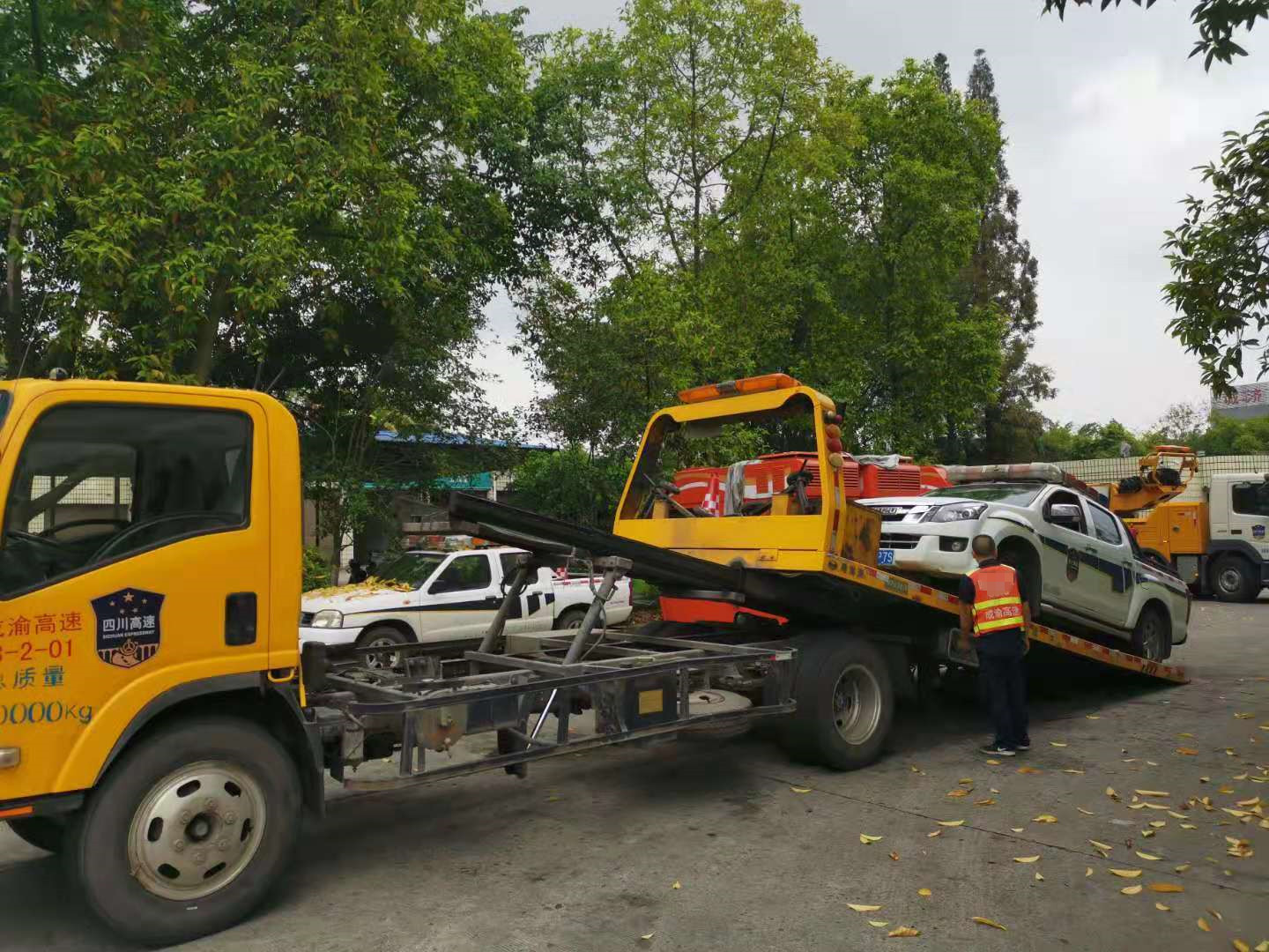 內江管理處持續開展路產管護崗位大練兵