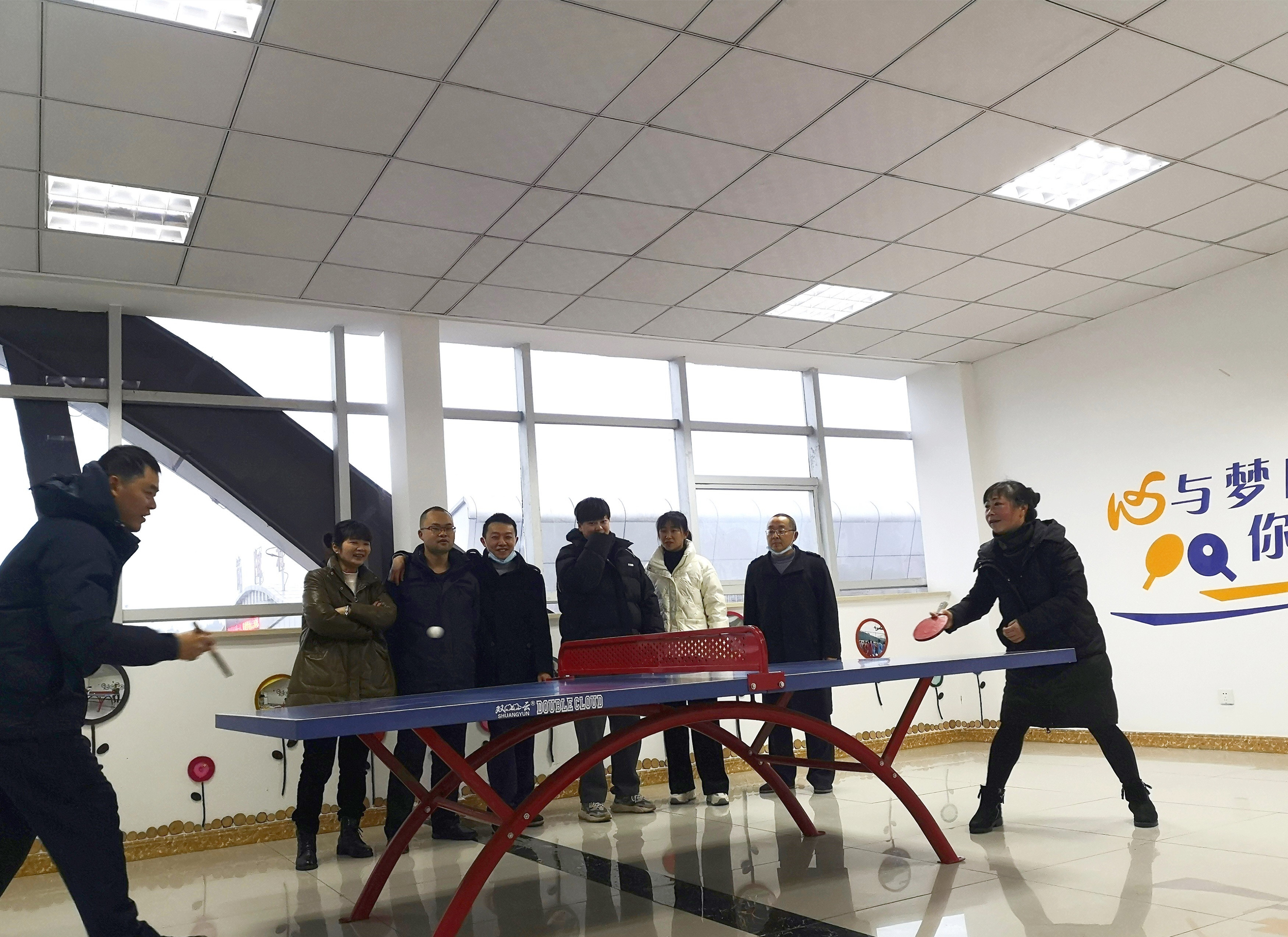 成渝高速公路簡陽北收費站開展“辭舊迎新快樂工作”工會活動