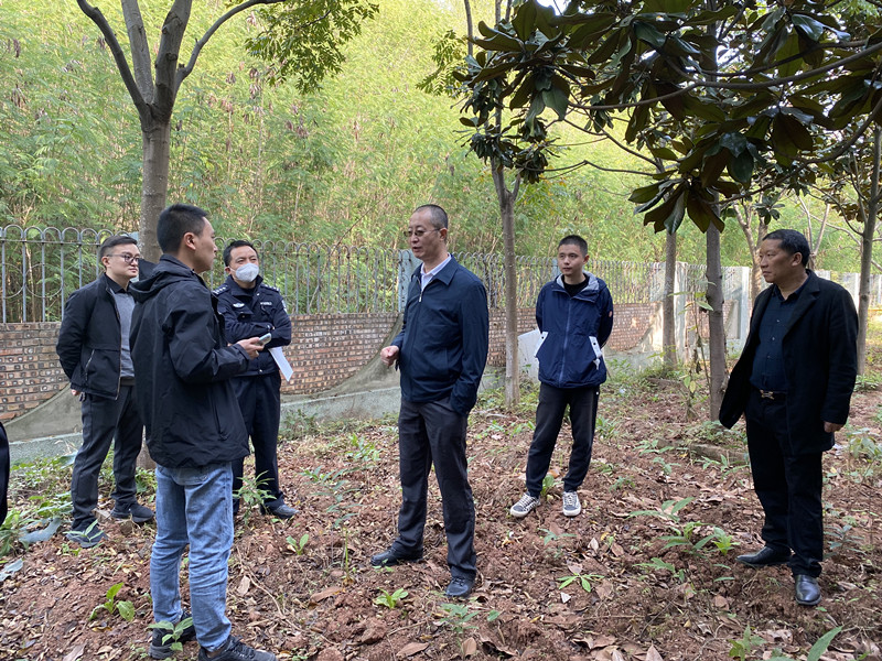 成渝分公司實(shí)地踏勘高速公安業(yè)務(wù)技術(shù)用房建設(shè)選址