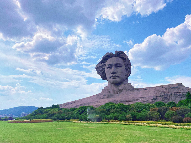 橘子洲頭——四川成渝高速公路股份有限公司成渝分公司+秦英杰_副本