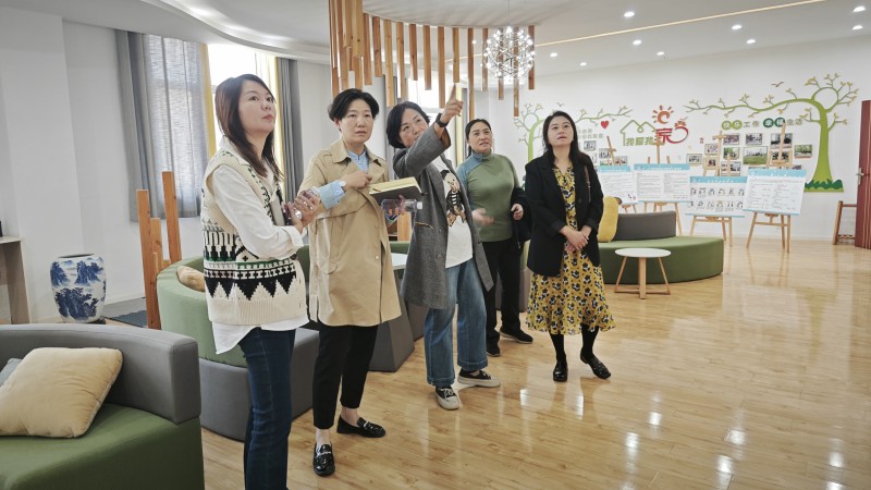 成渝分公司與蜀廈公司交流“媽咪寶貝屋”創建工作