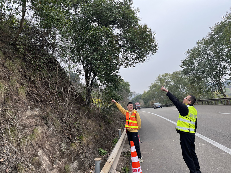 內江管理處開展路容路貌專項整治