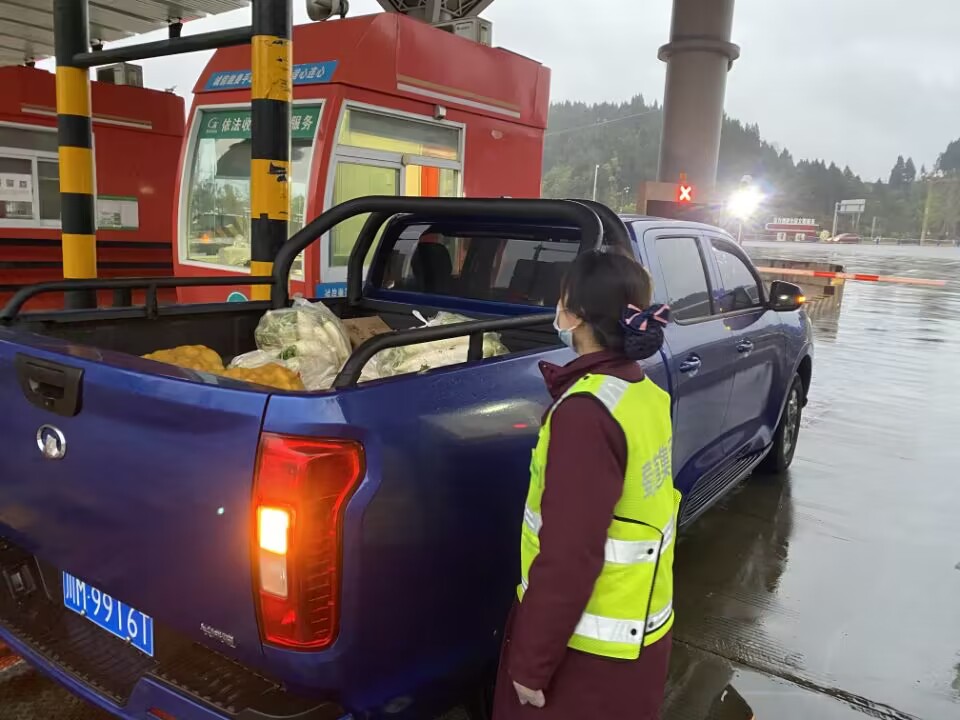 資陽管理處開展鮮活車專項稽查