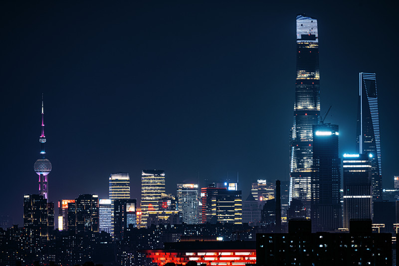 霓虹燈下的城市-四川成渝高速股份有限公司成渝分公司鄧詠_副本