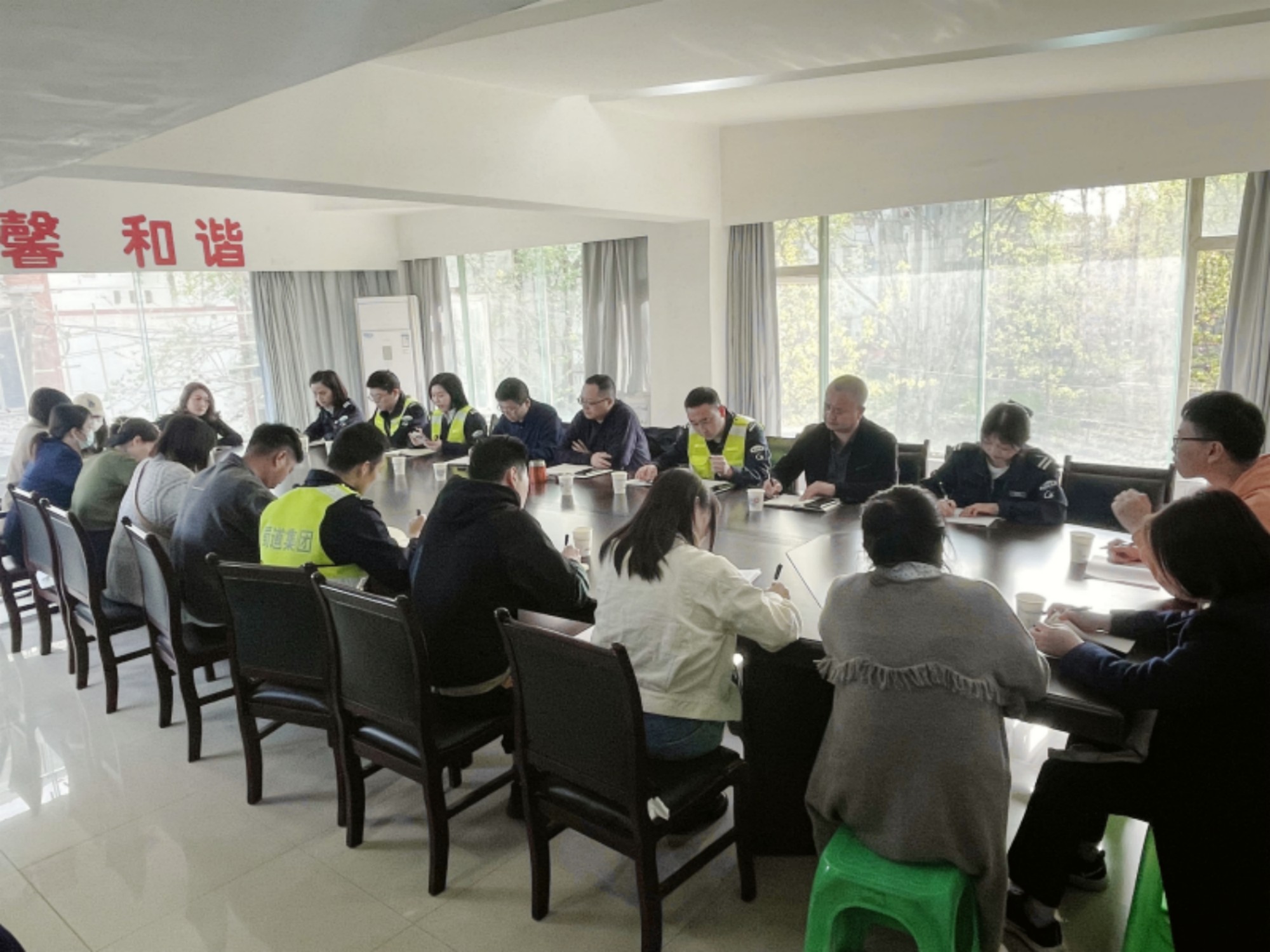資陽(yáng)管理處開(kāi)展職工談心談話座談會(huì)