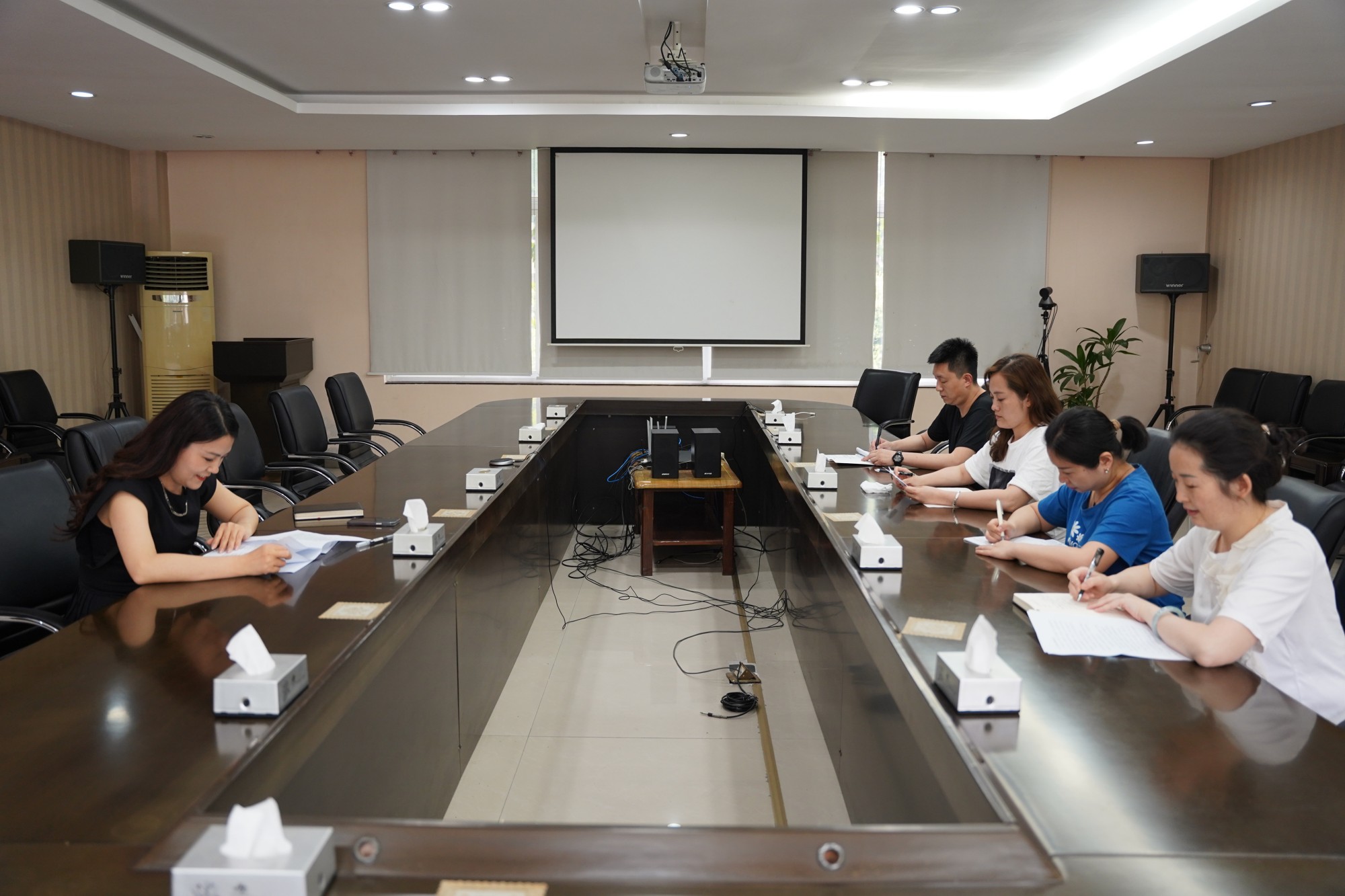 內(nèi)江管理處分析研判收費稽查工作