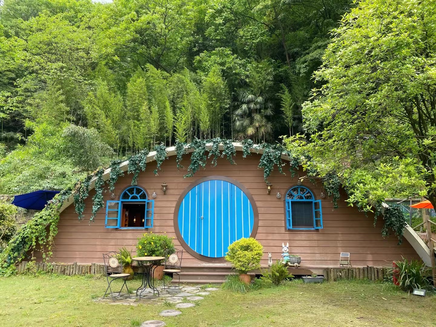 霍比特小屋+成都管理處+劉城辰